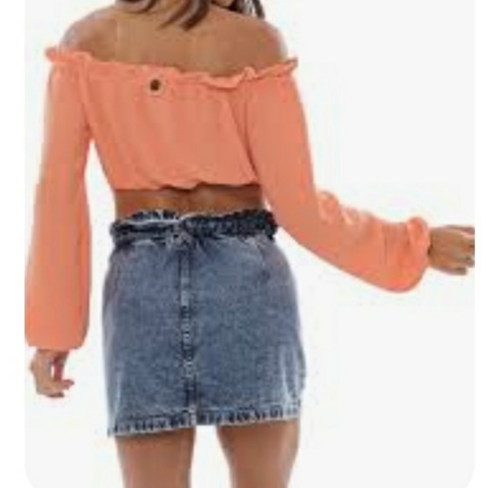 NWT Off the Shoulders Scrunch Tan Cropped Cinched Ruched Smocked Back Milkmaid L